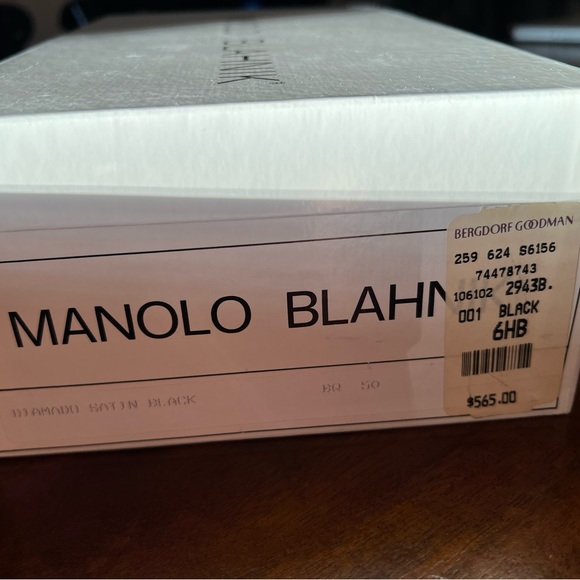 Manolo Blahnik 🖤💖 kitten satin buckle pumps, size: 6 - Picture 13 of 13